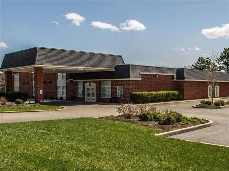 Quality Inn & Suites Mansfield Exterior photo