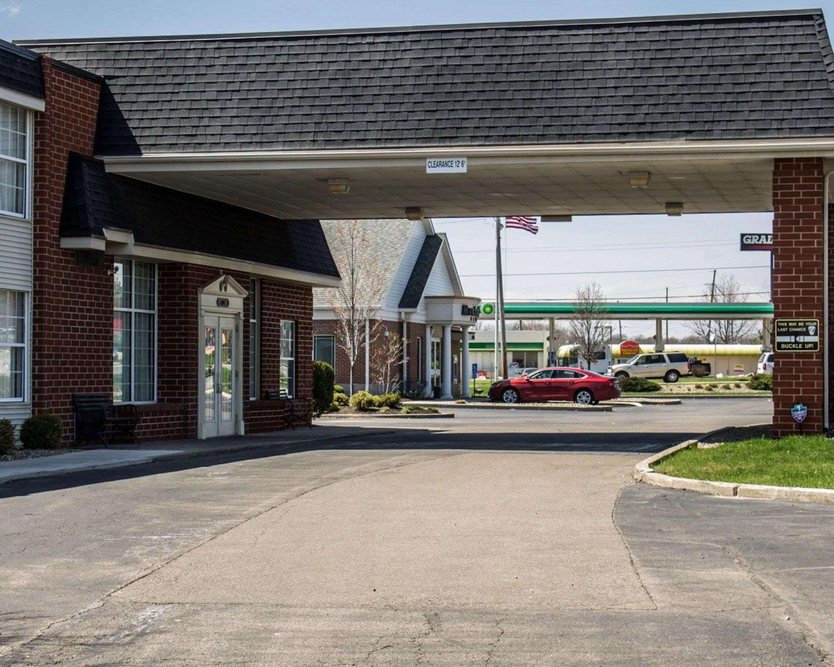 Quality Inn & Suites Mansfield Exterior photo