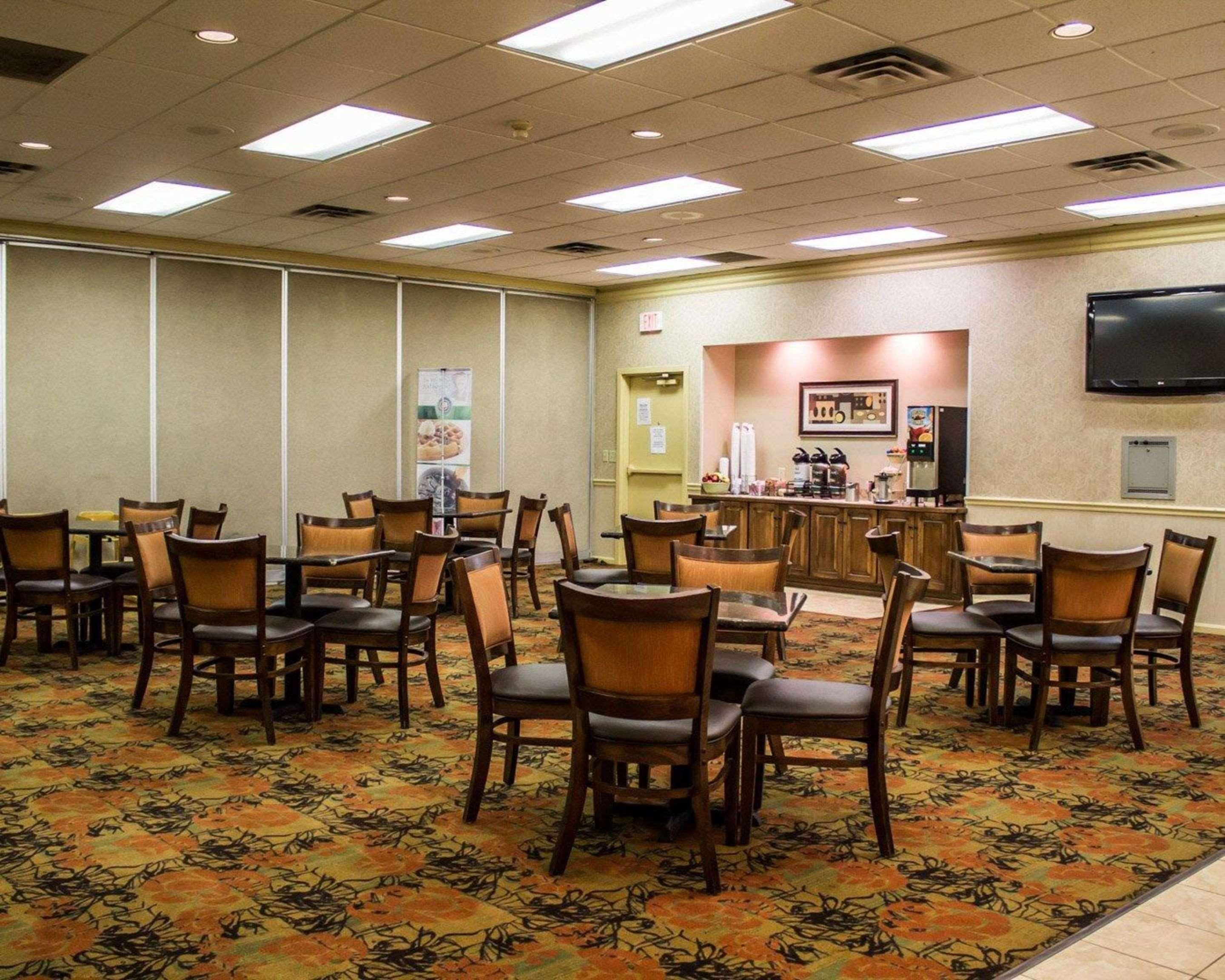 Quality Inn & Suites Mansfield Exterior photo